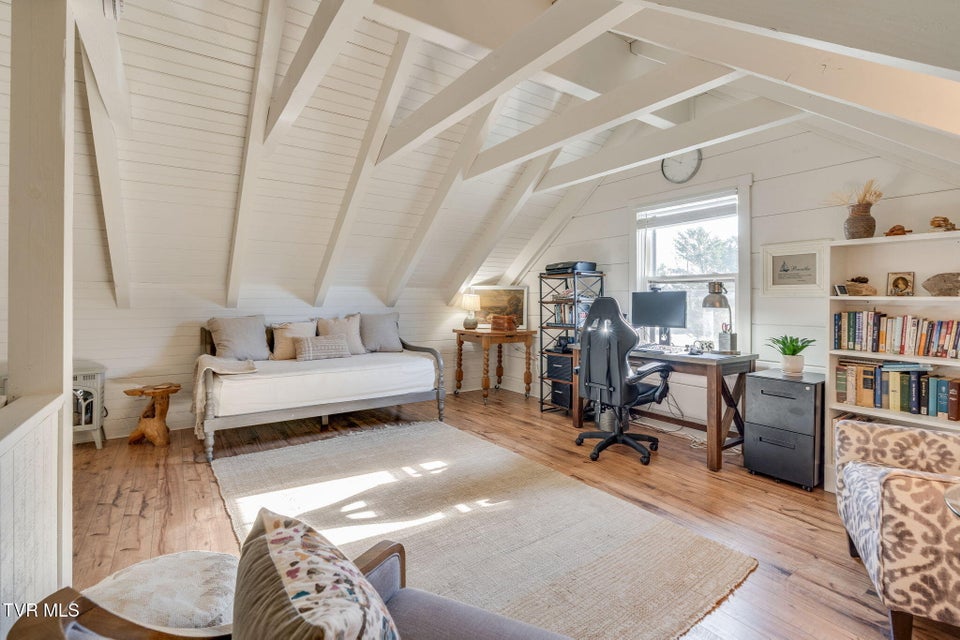 Photo #29: 320 Barren Road