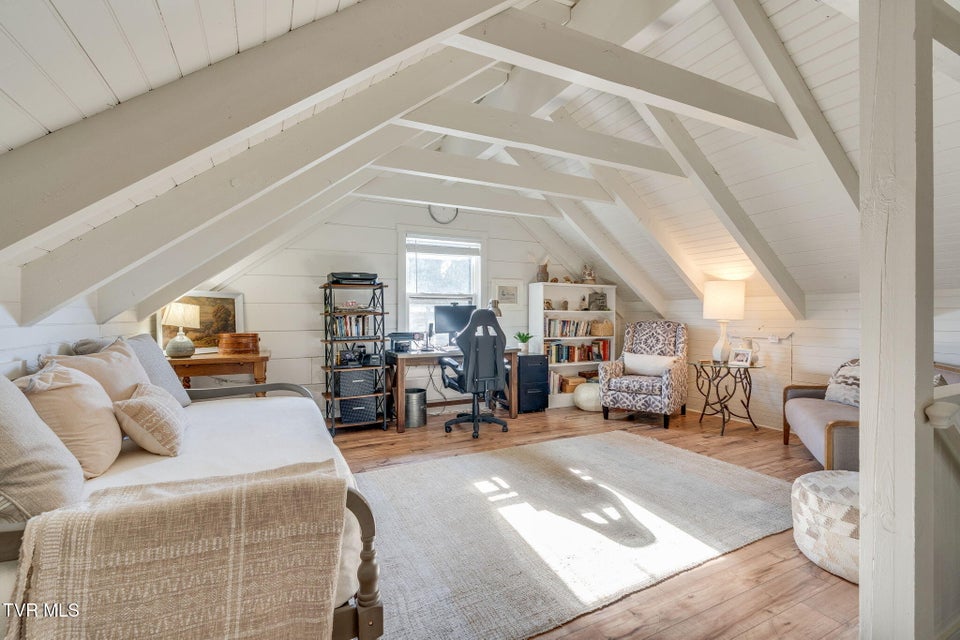 Photo #26: 320 Barren Road