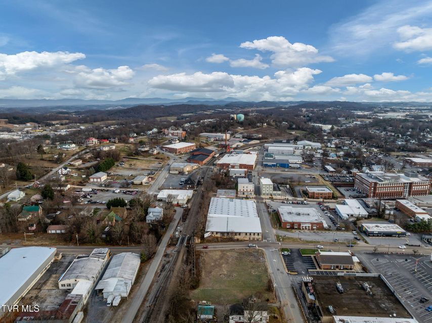 Photo #3: 206 Cutler Street