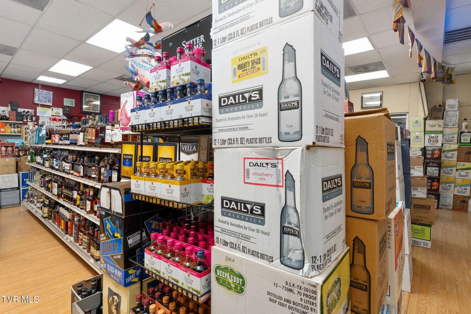 Photo #39: 200 Summer Street