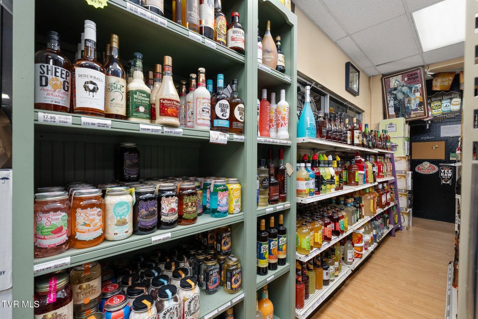 Photo #20: 200 Summer Street