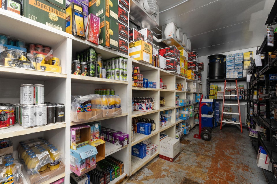 Photo #48: 200 Summer Street