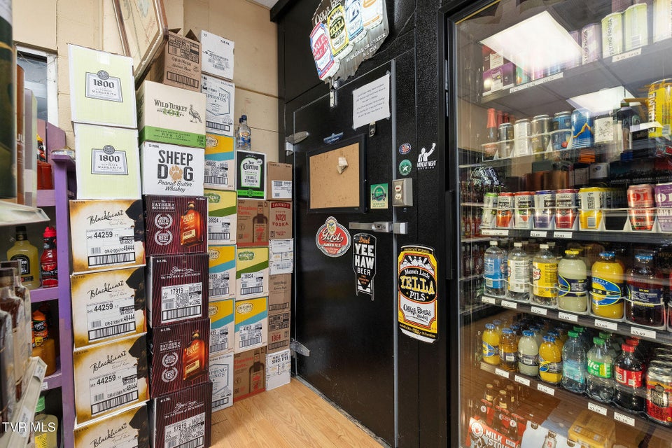 Photo #47: 200 Summer Street