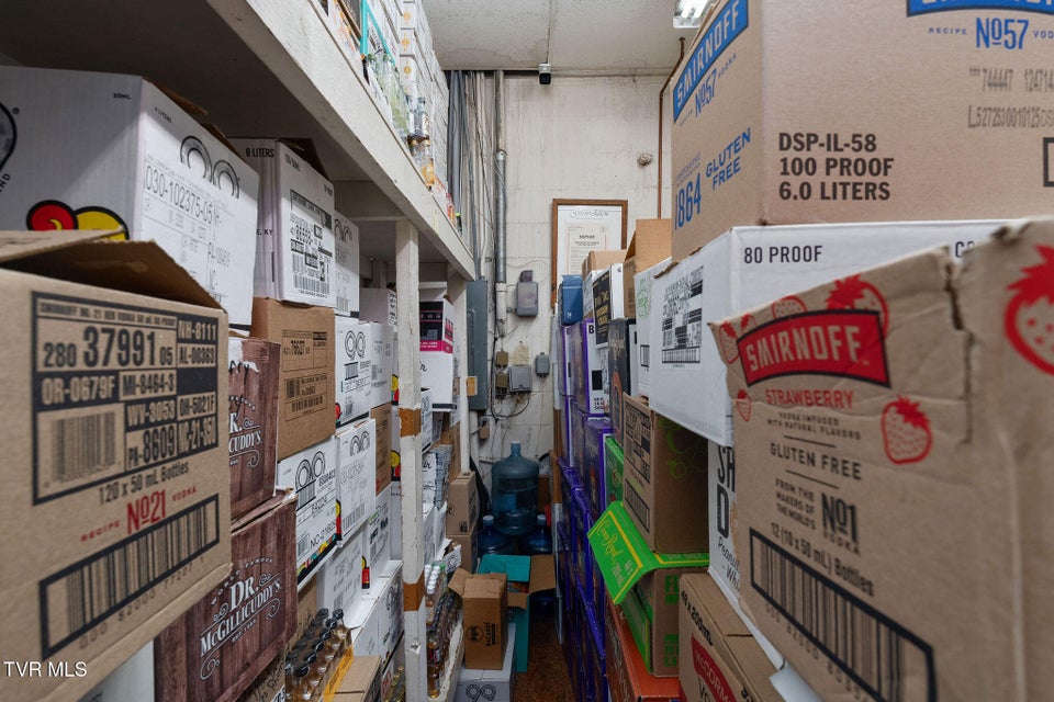 Photo #53: 200 Summer Street