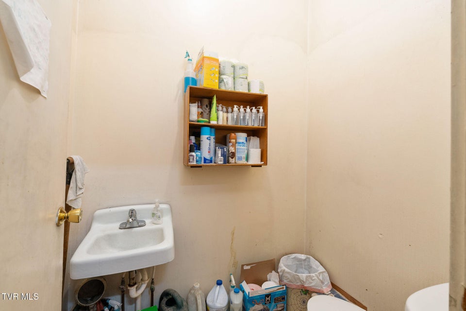 Photo #57: 200 Summer Street