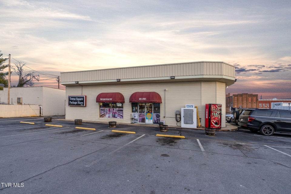 Photo #2: 200 Summer Street