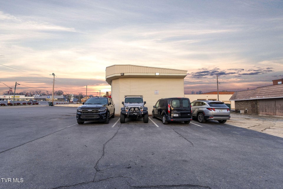 Photo #11: 200 Summer Street