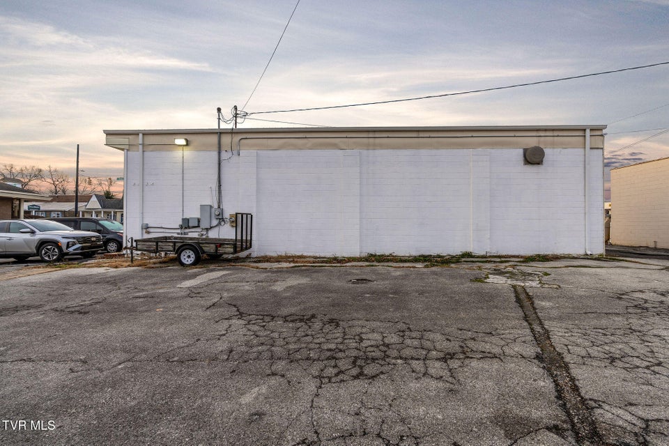 Photo #13: 200 Summer Street