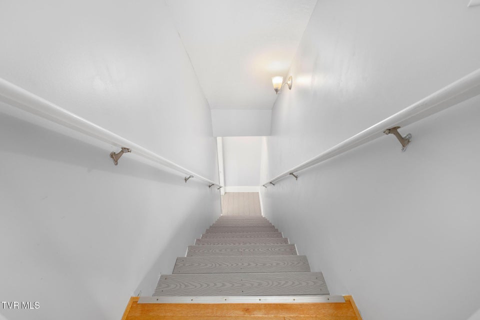 Photo #35: 63 Creek View Court