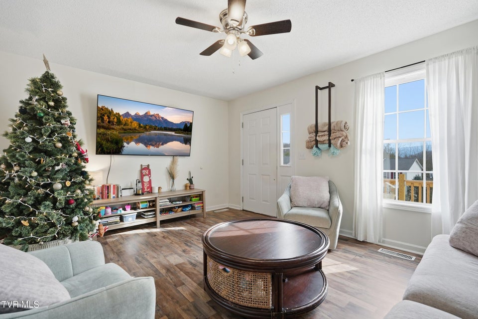 Photo #5: 41 Tulip Grove Circle