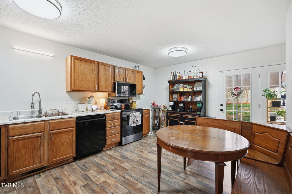 Photo #6: 41 Tulip Grove Circle