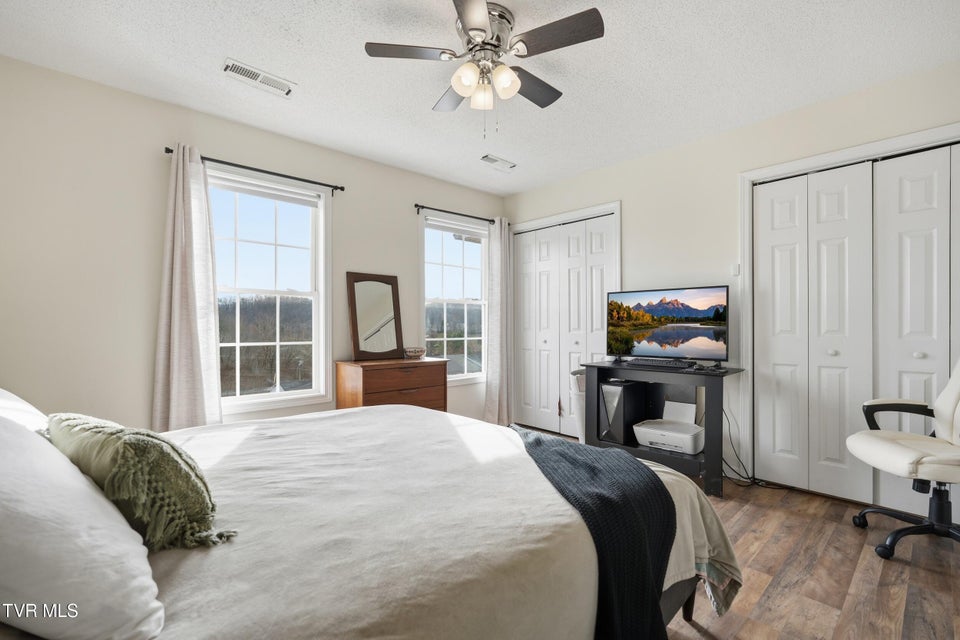 Photo #13: 41 Tulip Grove Circle