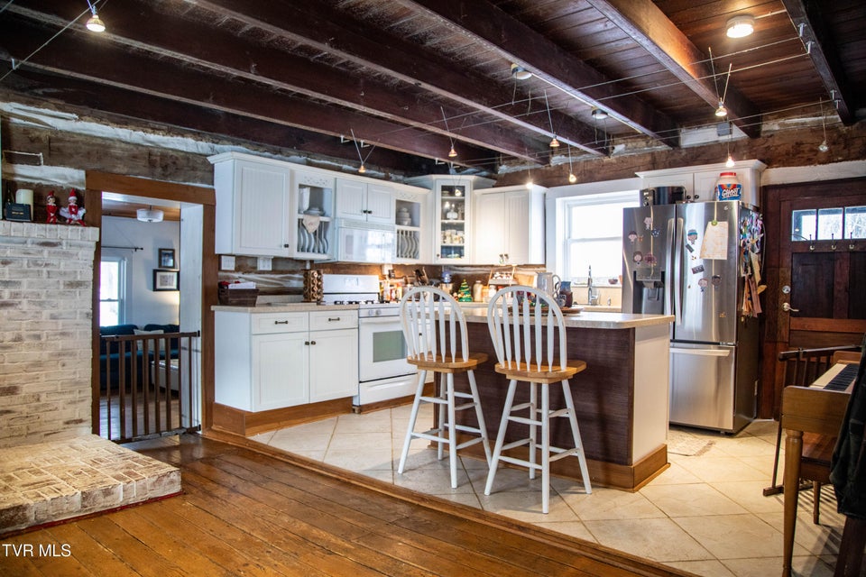 Photo #10: 20217 Shadowood Circle