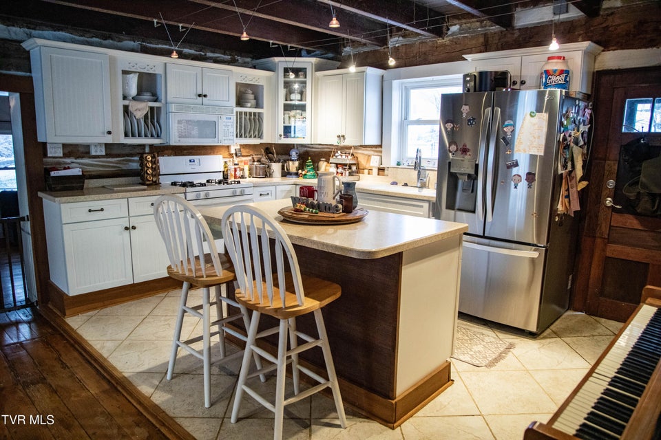 Photo #12: 20217 Shadowood Circle