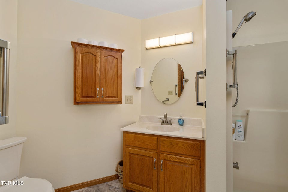 Photo #32: 1385 Wilhoit Road