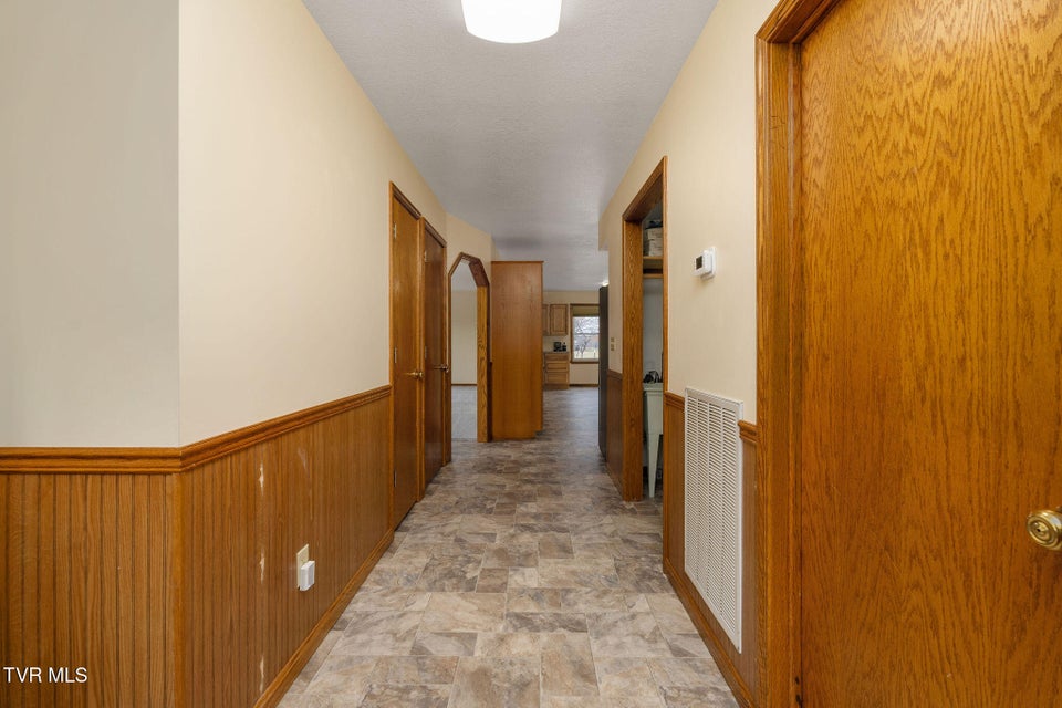 Photo #37: 1385 Wilhoit Road