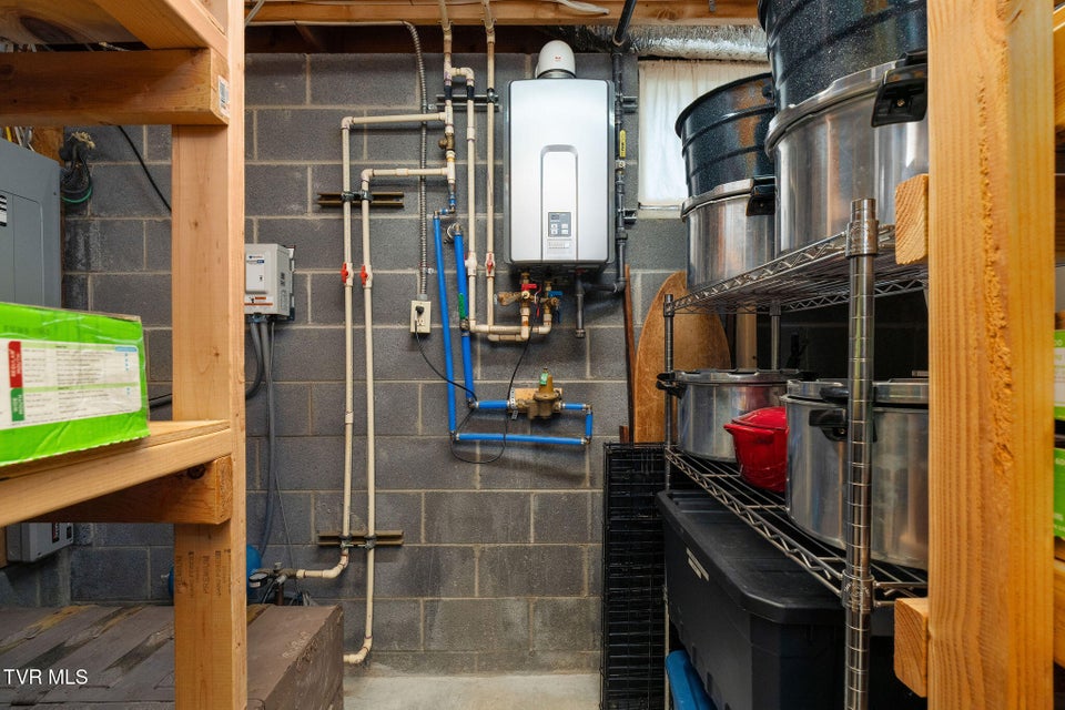 Photo #71: 1385 Wilhoit Road