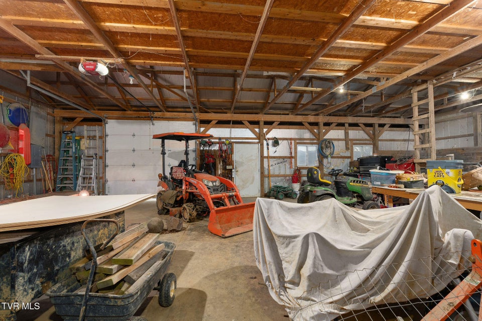 Photo #99: 1385 Wilhoit Road