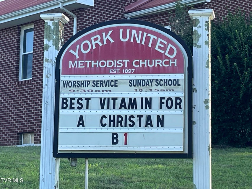 Photo #12: 162 York Drive