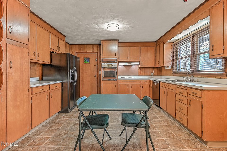 Photo #11: 420 Terry Drive