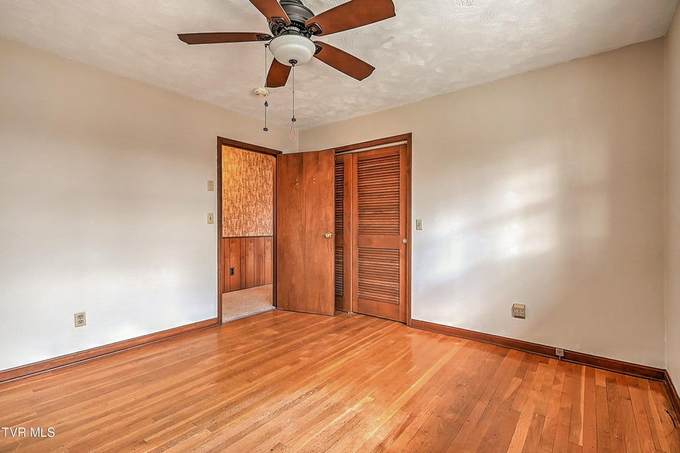 Photo #17: 420 Terry Drive