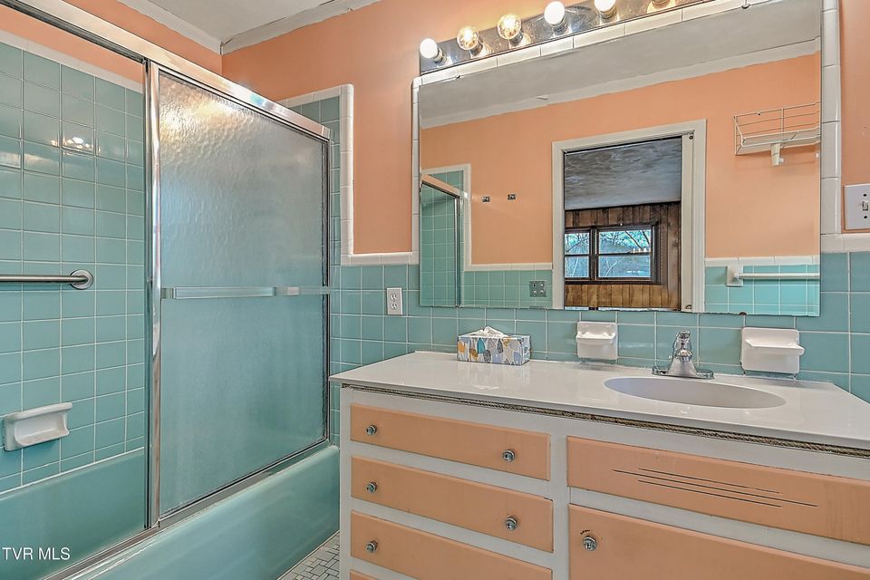 Photo #23: 420 Terry Drive