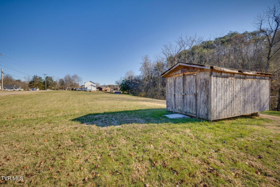 Photo #29: 365 Lakeway Road