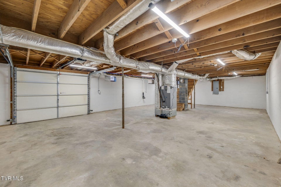 Photo #27: 365 Lakeway Road