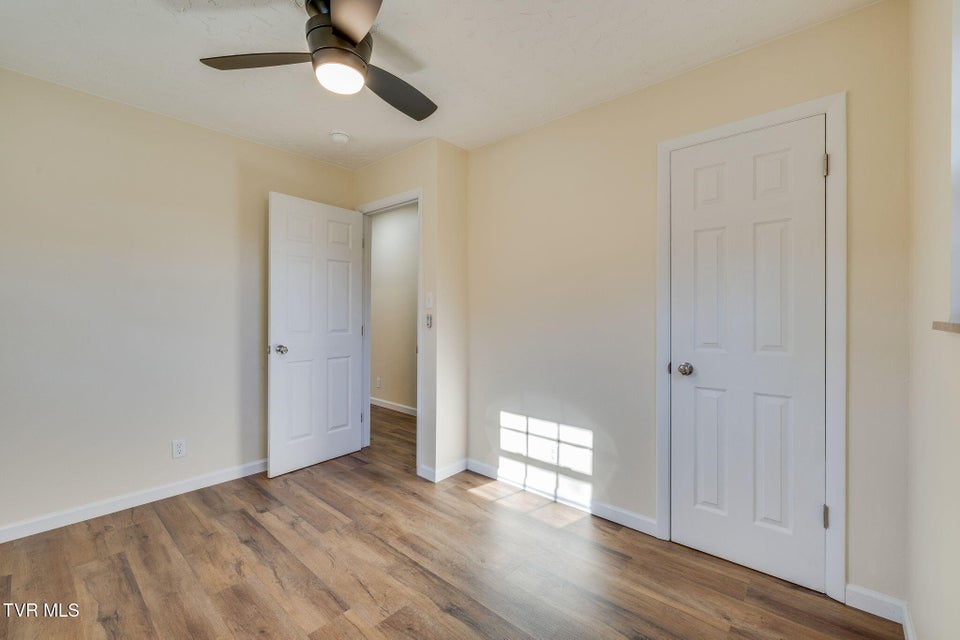 Photo #25: 365 Lakeway Road