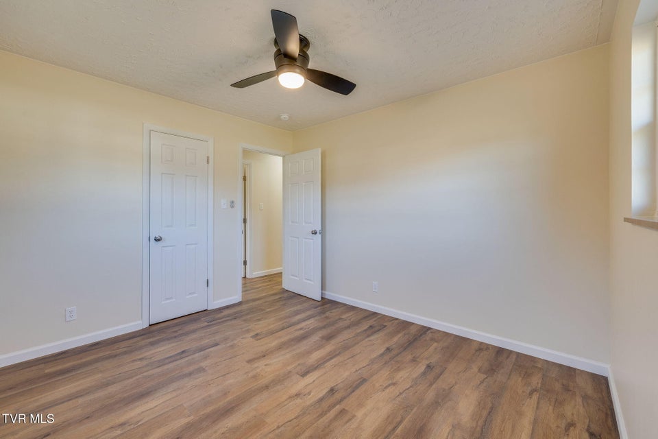 Photo #23: 365 Lakeway Road