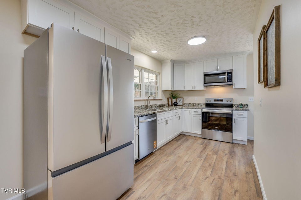 Photo #12: 365 Lakeway Road