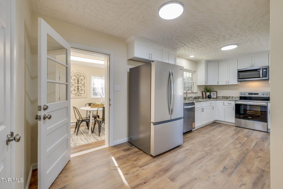 Photo #11: 365 Lakeway Road