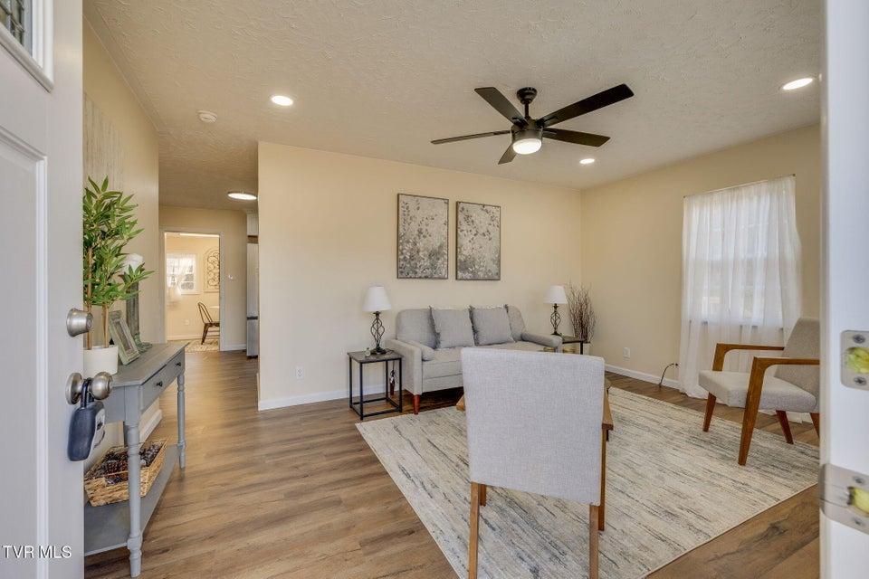 Photo #8: 365 Lakeway Road