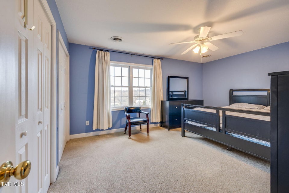 Photo #30: 1402 Lake Ridge Square