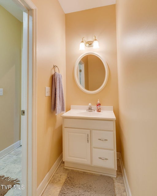 Photo #37: 1402 Lake Ridge Square