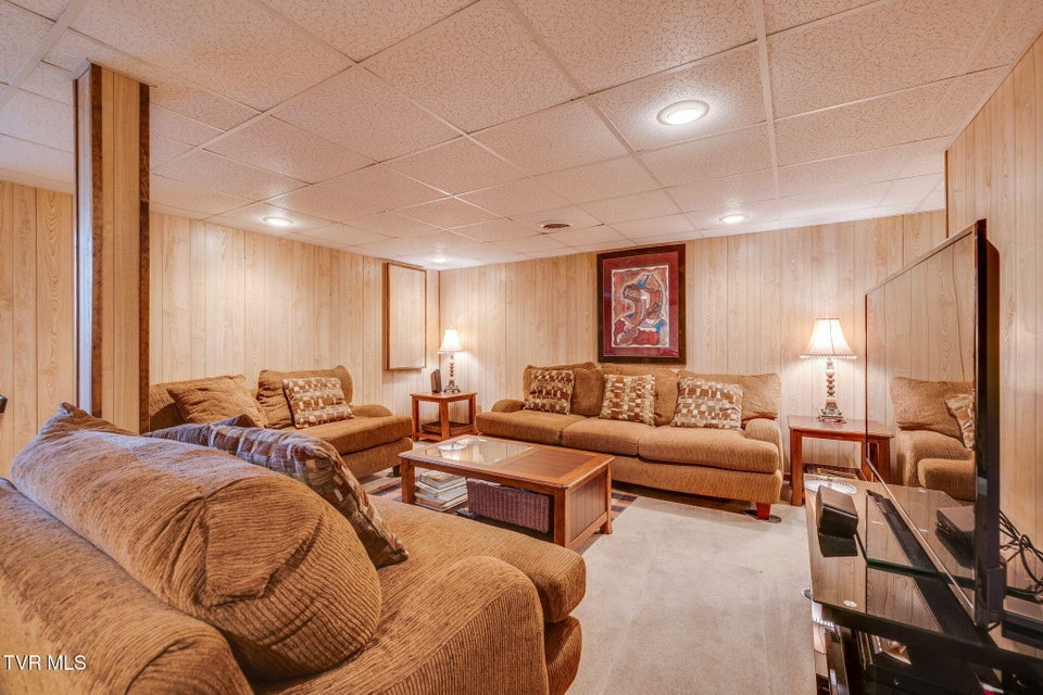 Photo #40: 1402 Lake Ridge Square