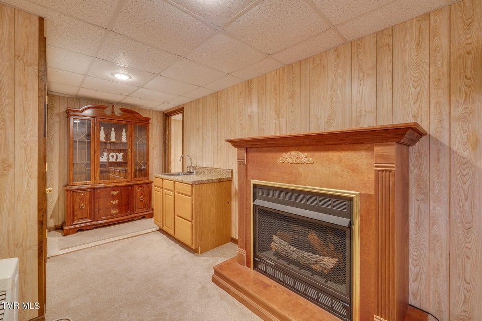 Photo #42: 1402 Lake Ridge Square