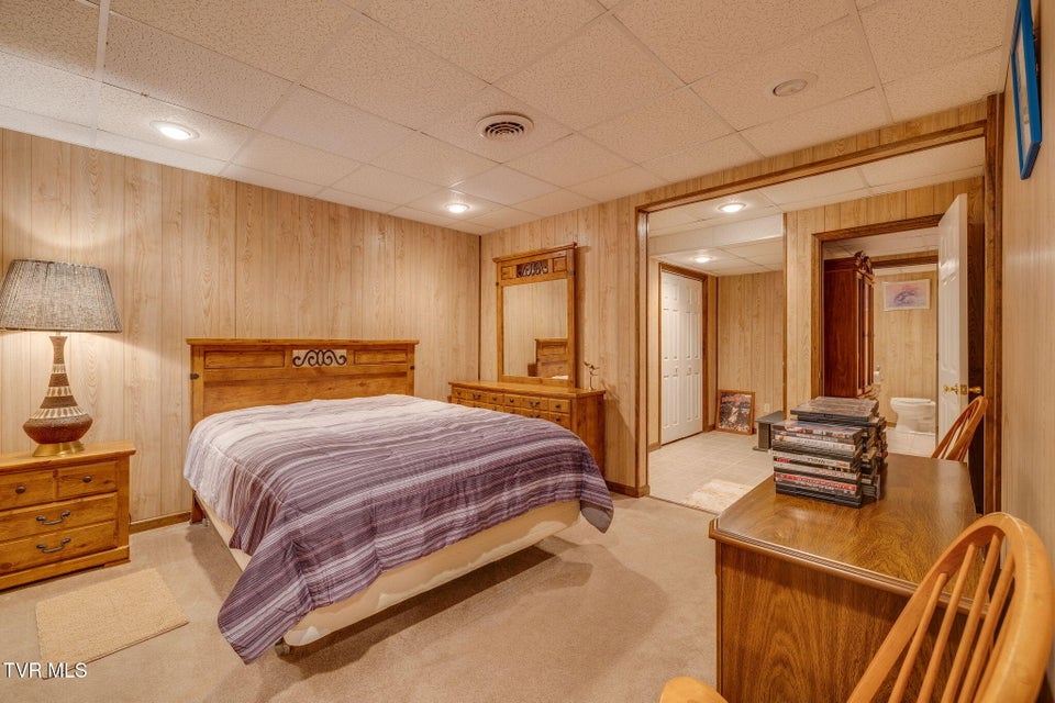 Photo #44: 1402 Lake Ridge Square