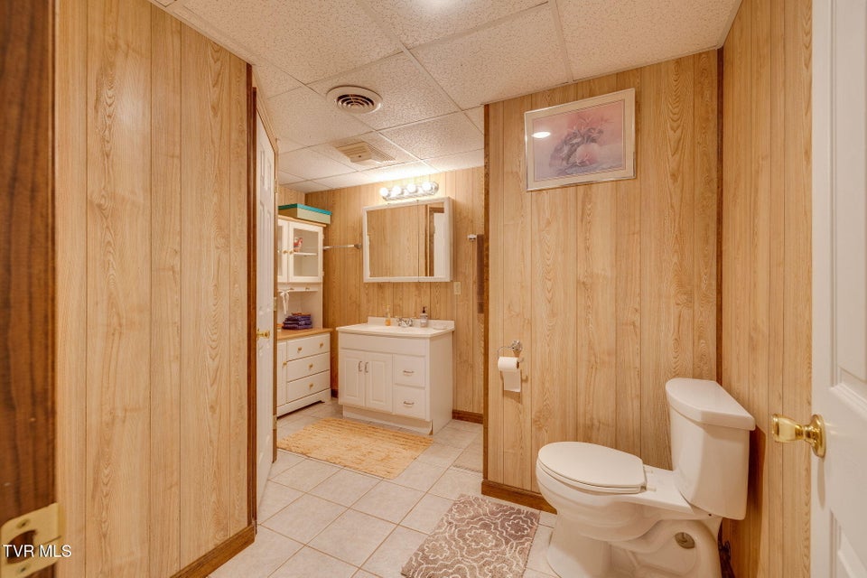 Photo #46: 1402 Lake Ridge Square