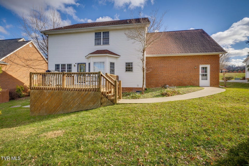 Photo #50: 1402 Lake Ridge Square