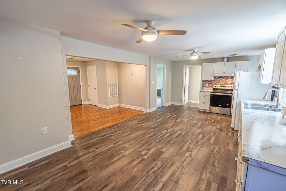 Photo #9: 129 Grove Park Drive