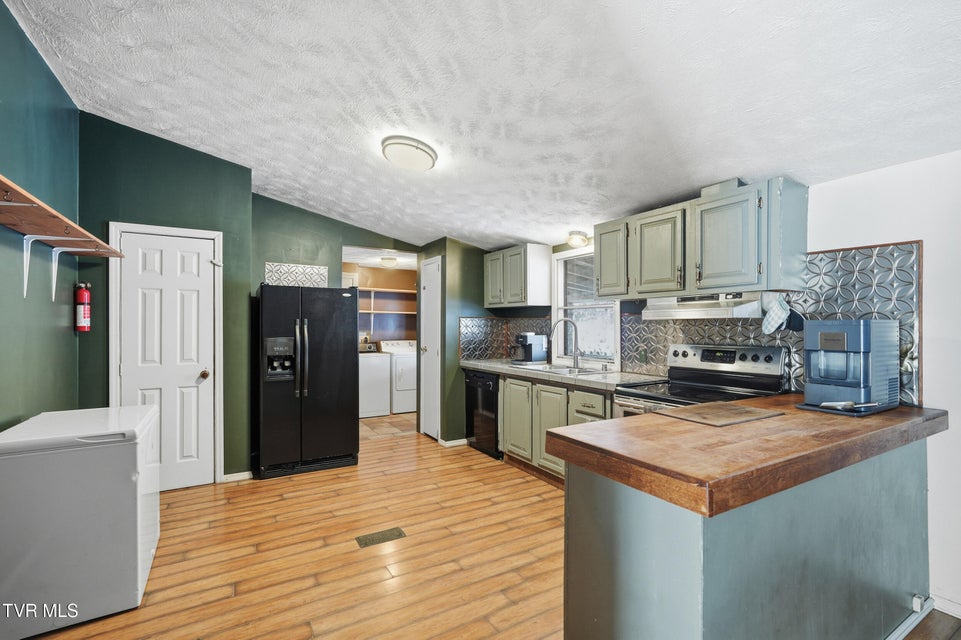 Photo #3: 1848 Derby Road