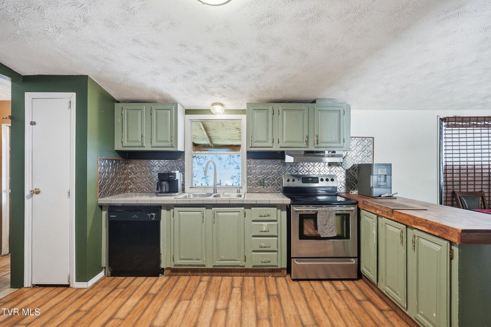 Photo #4: 1848 Derby Road