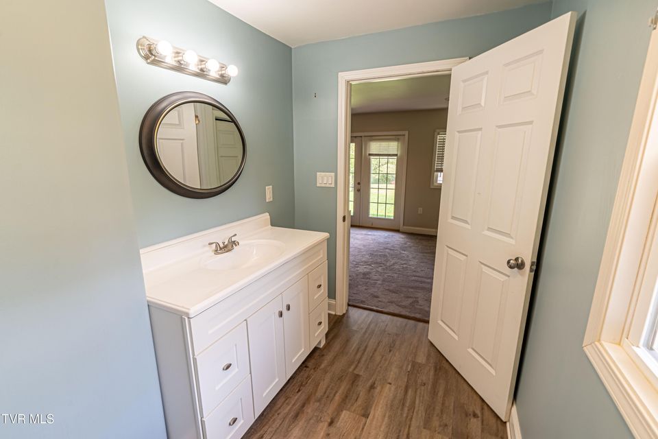 Photo #17: 129 Grove Park Drive