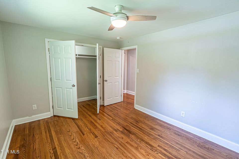 Photo #23: 129 Grove Park Drive