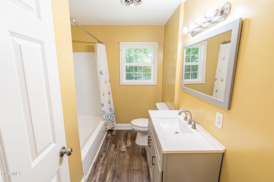 Photo #24: 129 Grove Park Drive