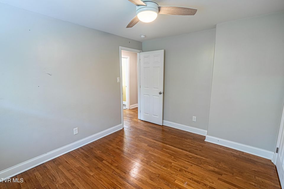 Photo #31: 129 Grove Park Drive