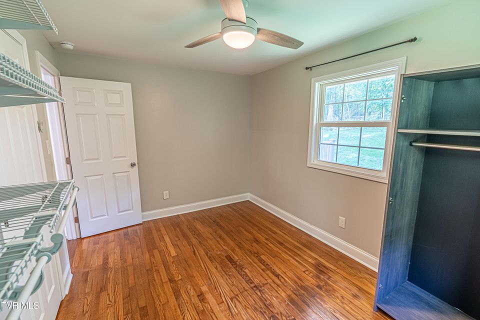 Photo #28: 129 Grove Park Drive