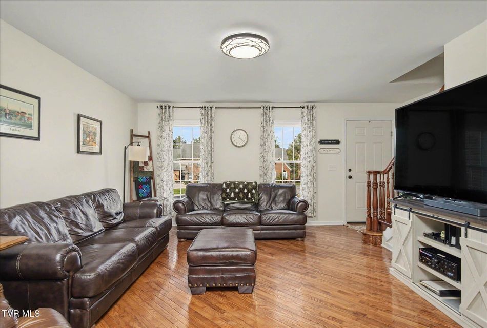 Photo #8: 437 Andover Court