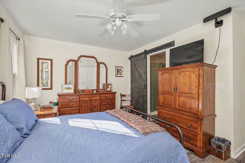 Photo #19: 437 Andover Court